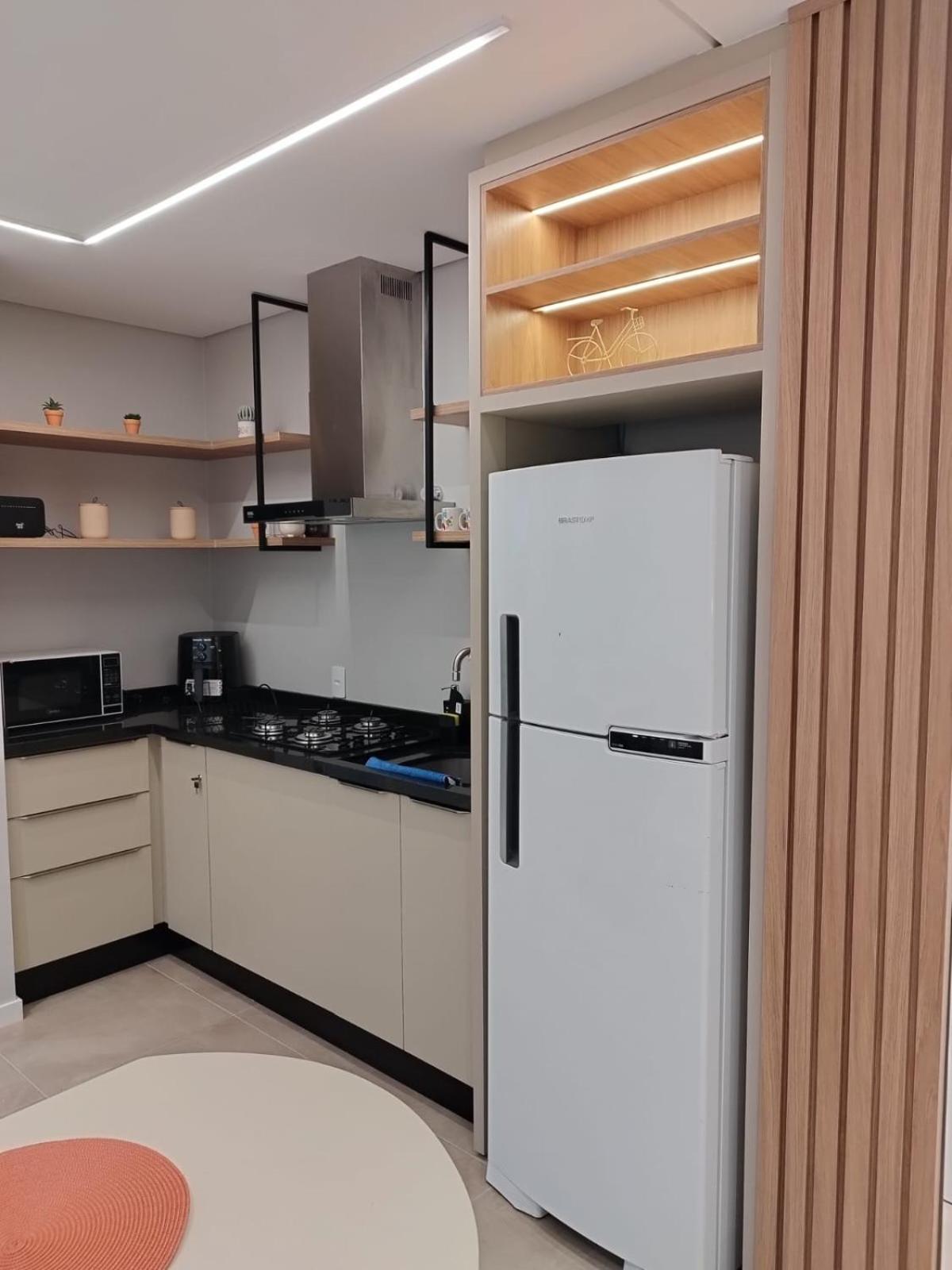 Lindo Em Otima Localizacao Apartamento