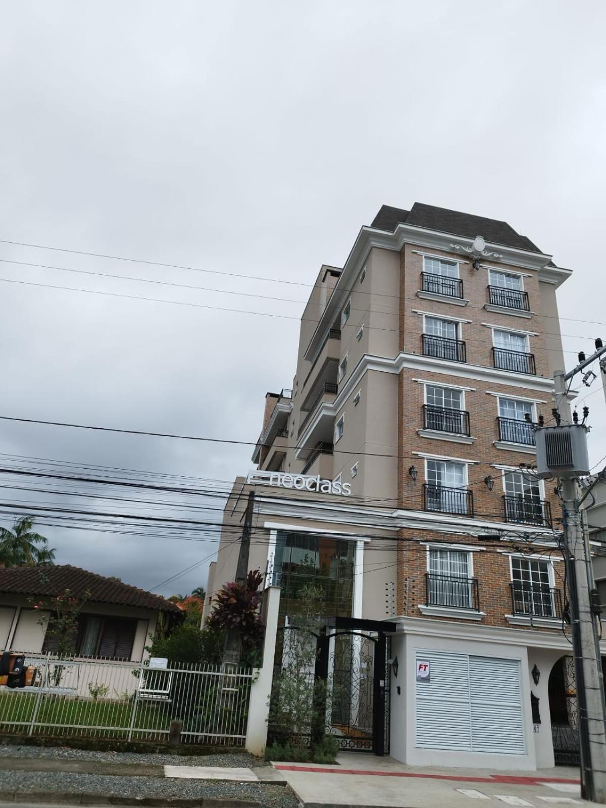 Lindo Em Otima Localizacao Apartamento Joinville